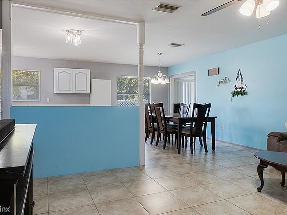 3rd image of 8390 Porto Bello Ave