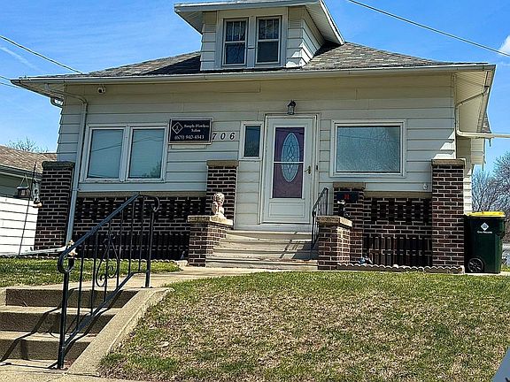 3rd image of 706 S Irene St