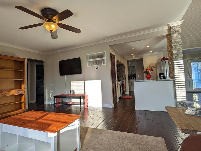3696 Eisenhower Rd — Photo 28