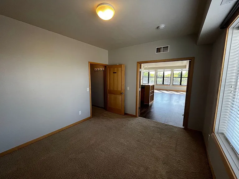 West River Commons — Photo 27