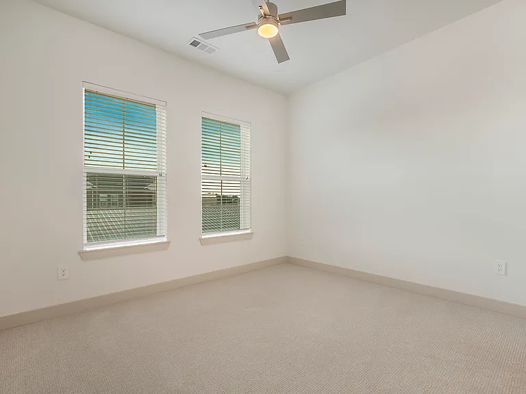4705 W Spring Creek Pkwy — Photo 19