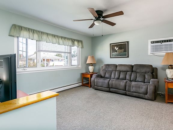2nd image of 645 N Kings Ave