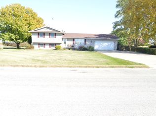 1536 E 18th Rd, Streator, IL 61364