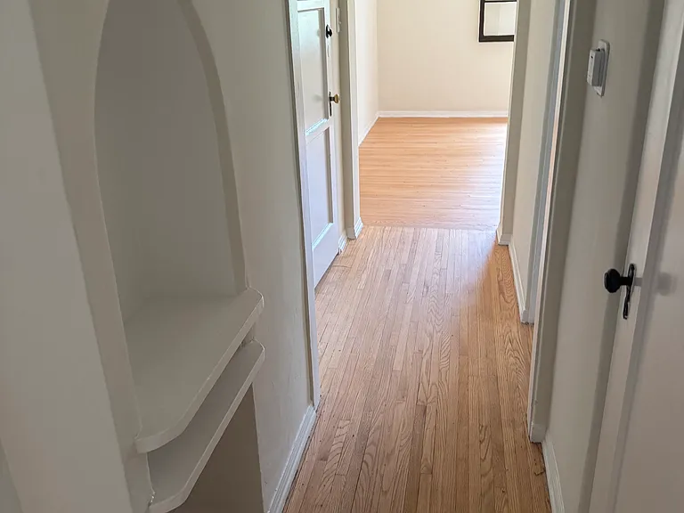 420 N Sycamore Ave #1 — Photo 12