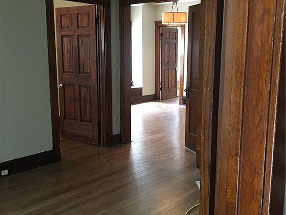 4th image of 2628 E 124th St