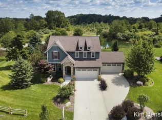 9622 Sunset Ridge Dr NE, Rockford, MI 49341