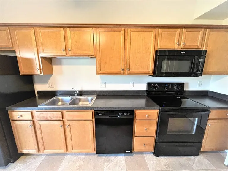 Fox Ridge — Photo 26