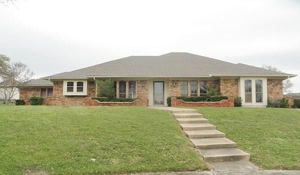 1st image of 1613 Rollinghill Cir