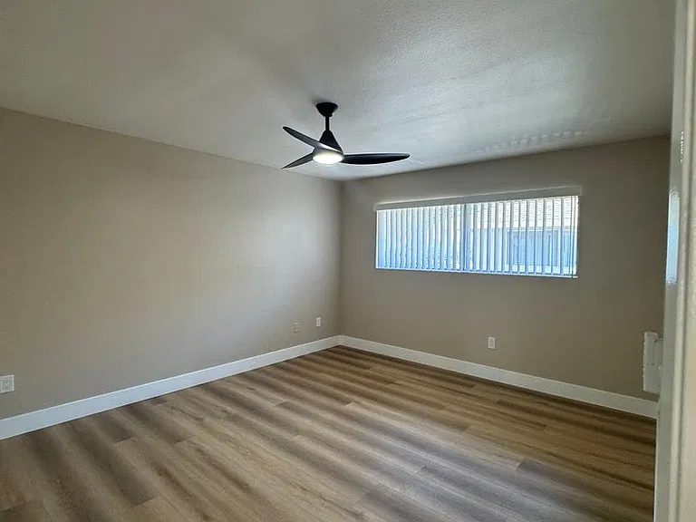 7302 Elk Cir — Photo 11