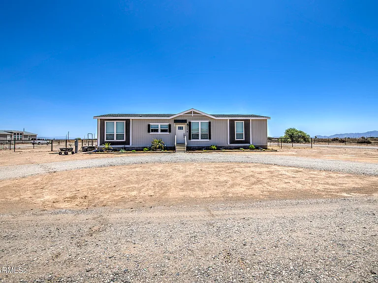 4057 N Solar St — Photo 7