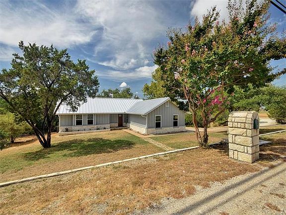 3rd image of 5609 Club House Dr