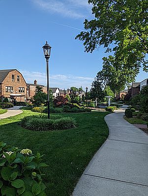 1st image of 84-52 Kew Gardens Rd #2