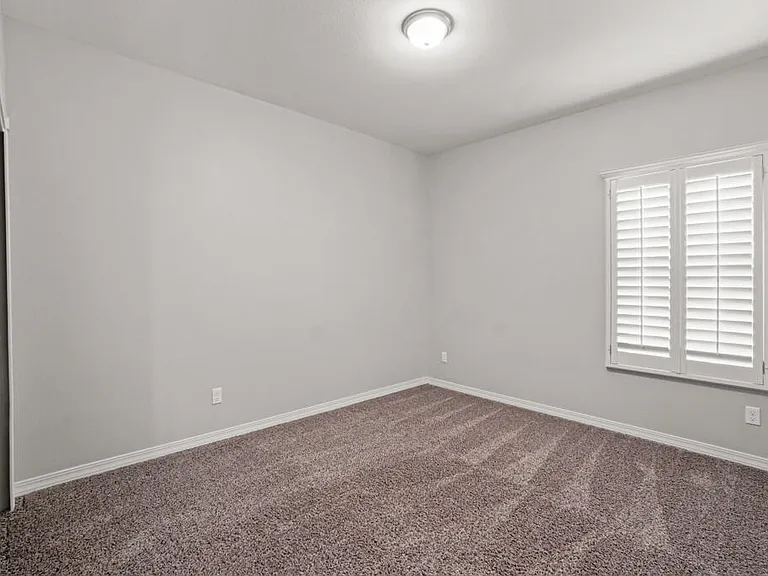 1740 Eased St — Photo 23