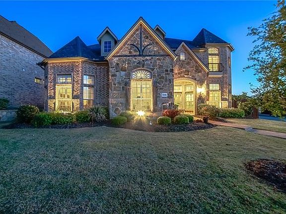 3rd image of 3505 Overhill Dr