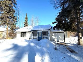 1808 Carr Ave, Fairbanks, AK 99709