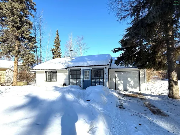 1808 Carr Ave, Fairbanks, AK 99709