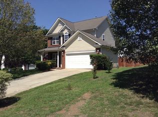 6111 Goldenfield Dr, Charlotte, NC 28269