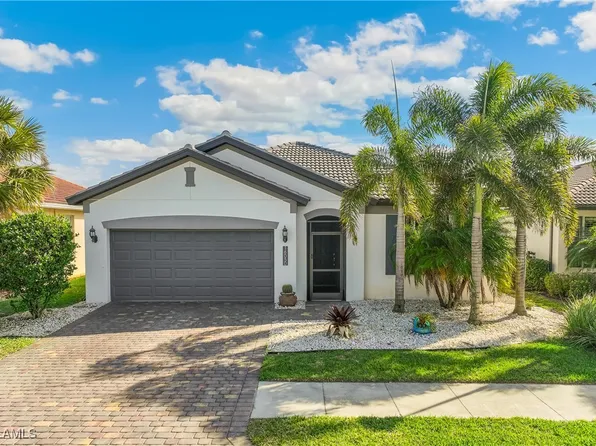 16050 Mistflower Dr, Alva, FL 33920