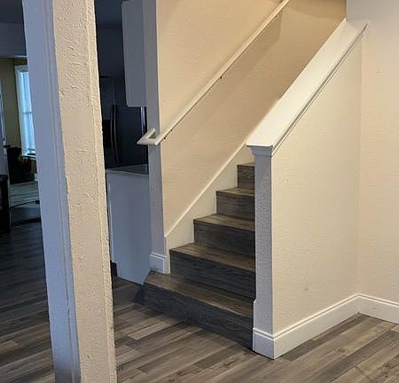 5th image of 215 Neptune Rd #215
