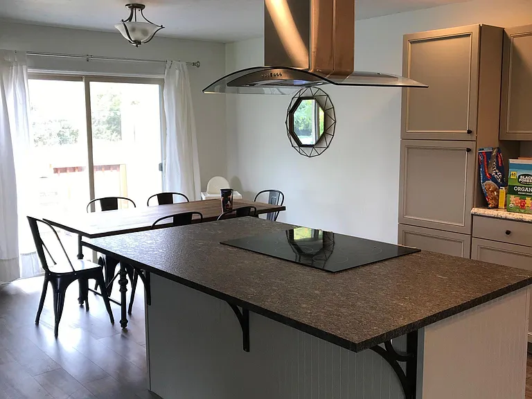 1615 Birchwood Ln — Photo 9