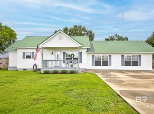 18732 Fairground Rd, Robertsdale, AL 36567