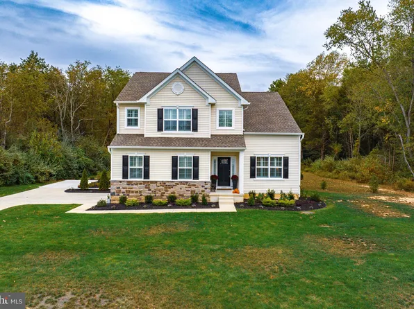 1056 Seneca Ct, Vineland, NJ 08361