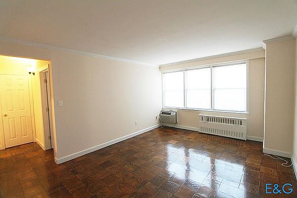1st image of 18311 Hillside Ave APT 8P