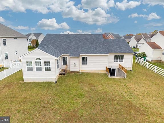 4th image of 97 Needham Dr
