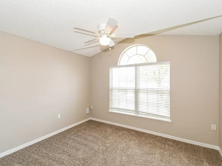 3236 Carlotta Rd — Photo 11