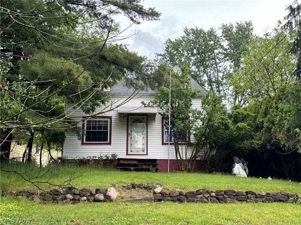 8483 Broadview Rd, Broadview Heights, OH 44147