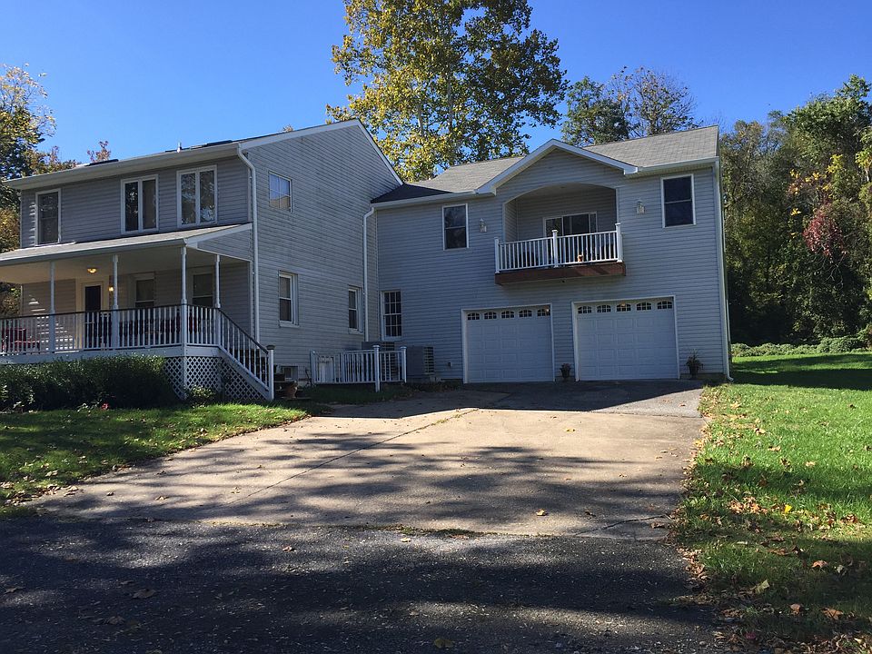 2nd image of 1924 Hannah Ave