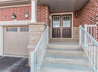 22 Clinton St, Brampton, ON L7A4K8