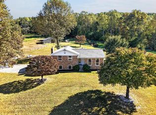 9376 Spring Creek Rd, Cookeville, TN 38506