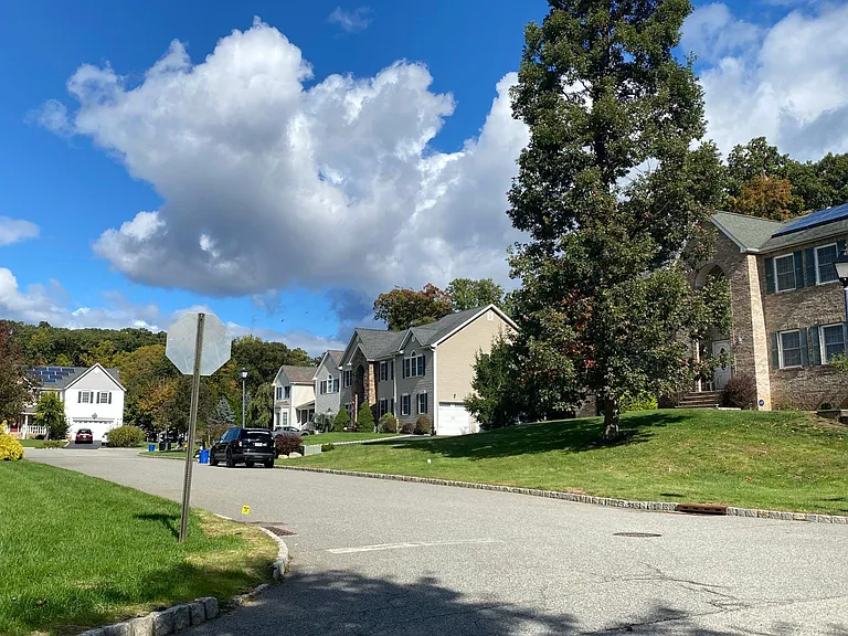 25 Cottage Pl — Photo 25