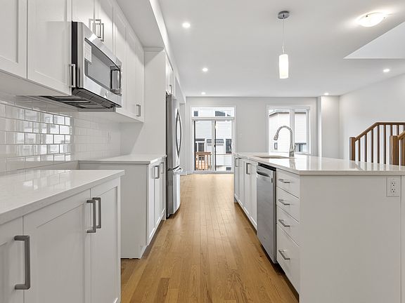 5th image of 1064 Kijik Cres #1