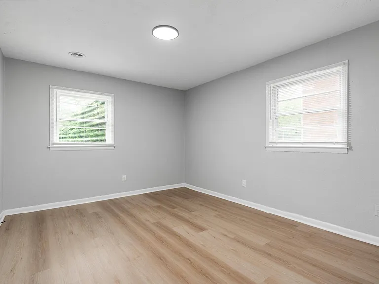 Bedroom (Renovated)