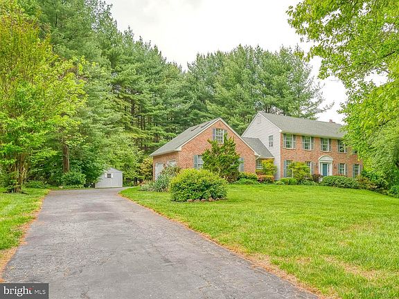 2nd image of 1118 Jade Dr