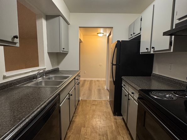 266 Ford Ave APT 3