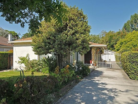 3rd image of 135 N Buena Vista Ave