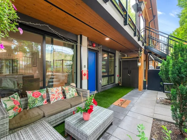 4728 Duchess St, Vancouver, BC V5R 3L2
