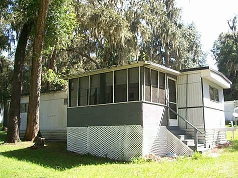10' x 11' Screen Room