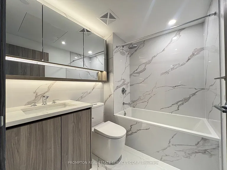 18 Esther Shiner Blvd #2309 — Photo 12