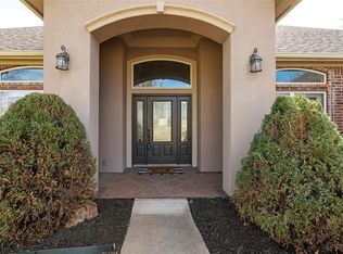 6401 Colonial Dr, Granbury, TX 76049