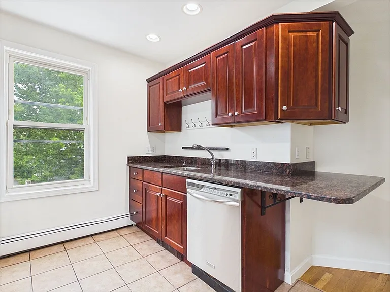 32 Sciarappa St #2 — Photo 2