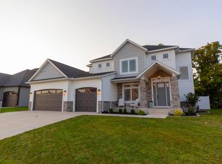 11207 Albany Ridge Dr, Osceola, IN 46561