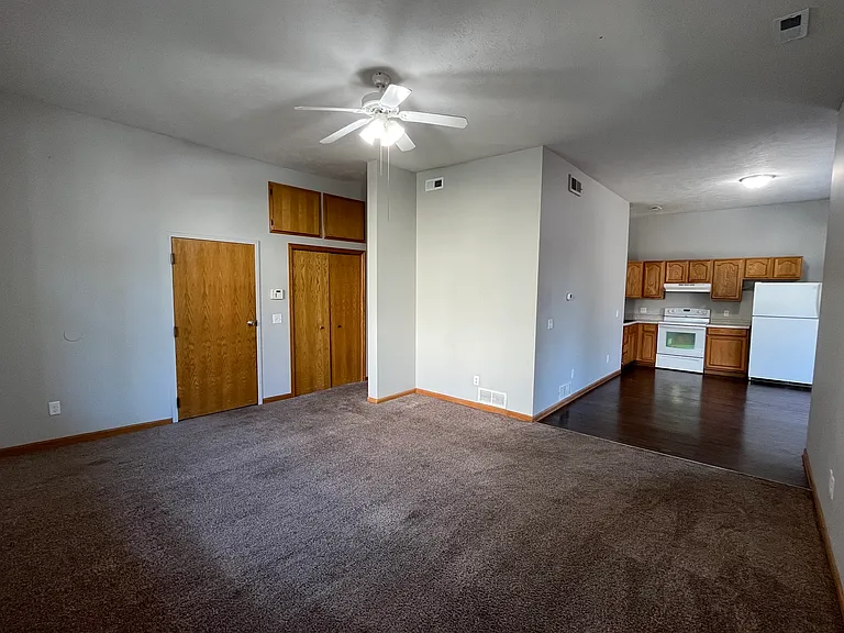 2325 S 14th St #1 — Photo 8