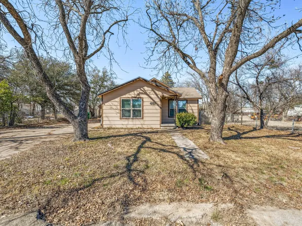 651 W Park St, Stephenville, TX 76401