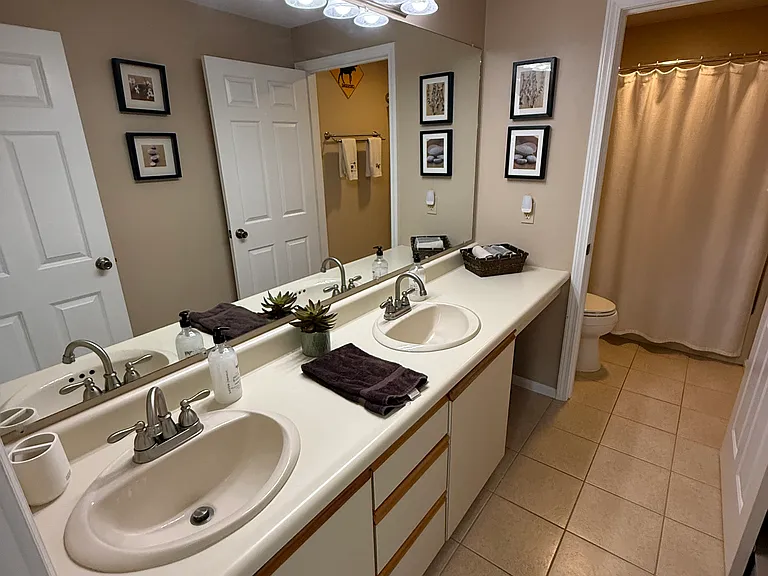 150 Meadows Dr — Photo 24