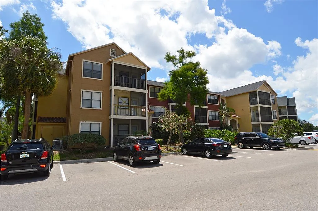 1 bed, 1.0 bath, 616 sqft, $1,250 — Photo 2