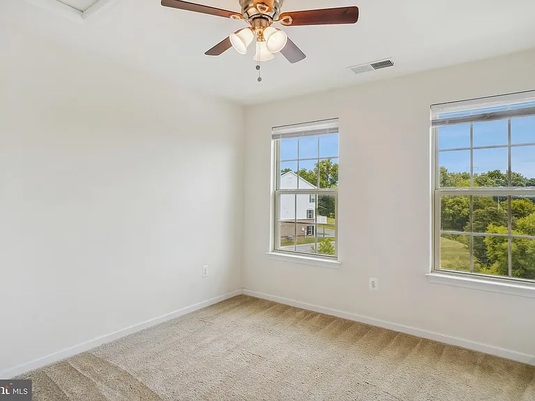 5934 Jefferson Commons Way — Photo 18
